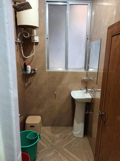 דרג'ילינג Primrose Homestay מראה חיצוני תמונה